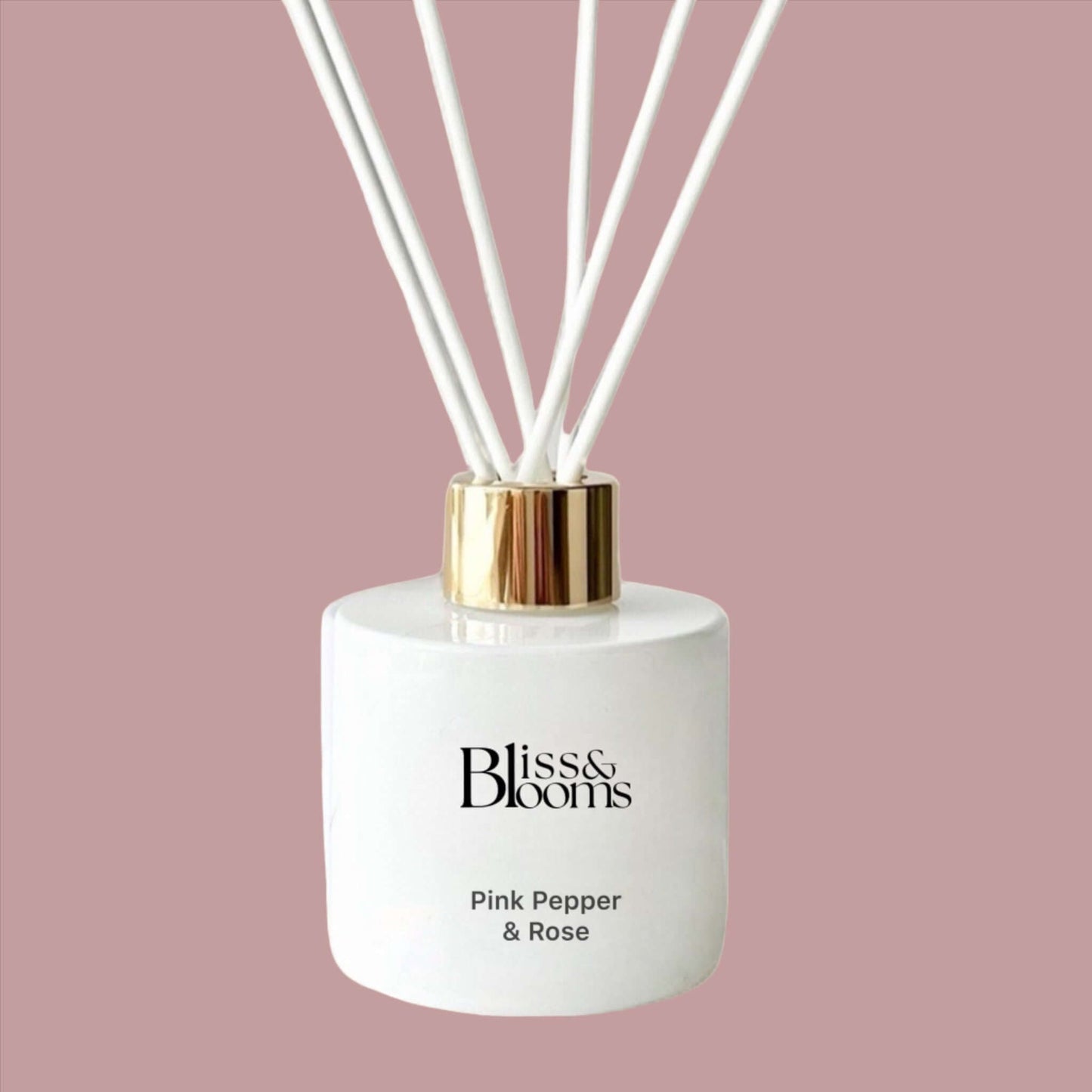 Pink Pepper & Rose - Indulge in the warm and inviting scent of floral and fruity aromas that will set you dreaming of a flowering rose garden on a bright summer day. Perfect for those seeking a high-quality luxury reed diffuser. Hand-poured using an eco-f