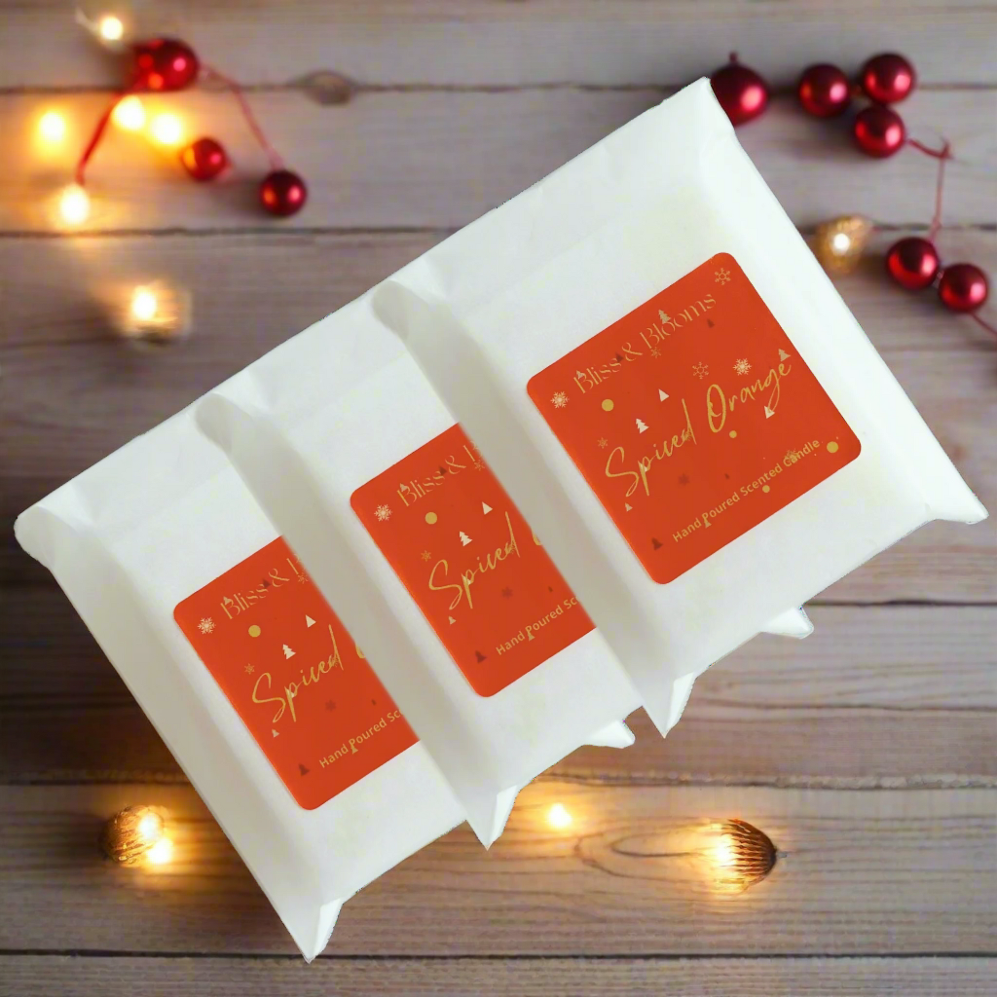 Spiced Orange Scented Wax Melts - Embrace the festive spirit with this ultimate treat with all the magic of Christmas, a captivating blend of spiced orange, vanilla, and warm spices. The zesty sweetness of orange takes centre stage, perfectly balanced by 